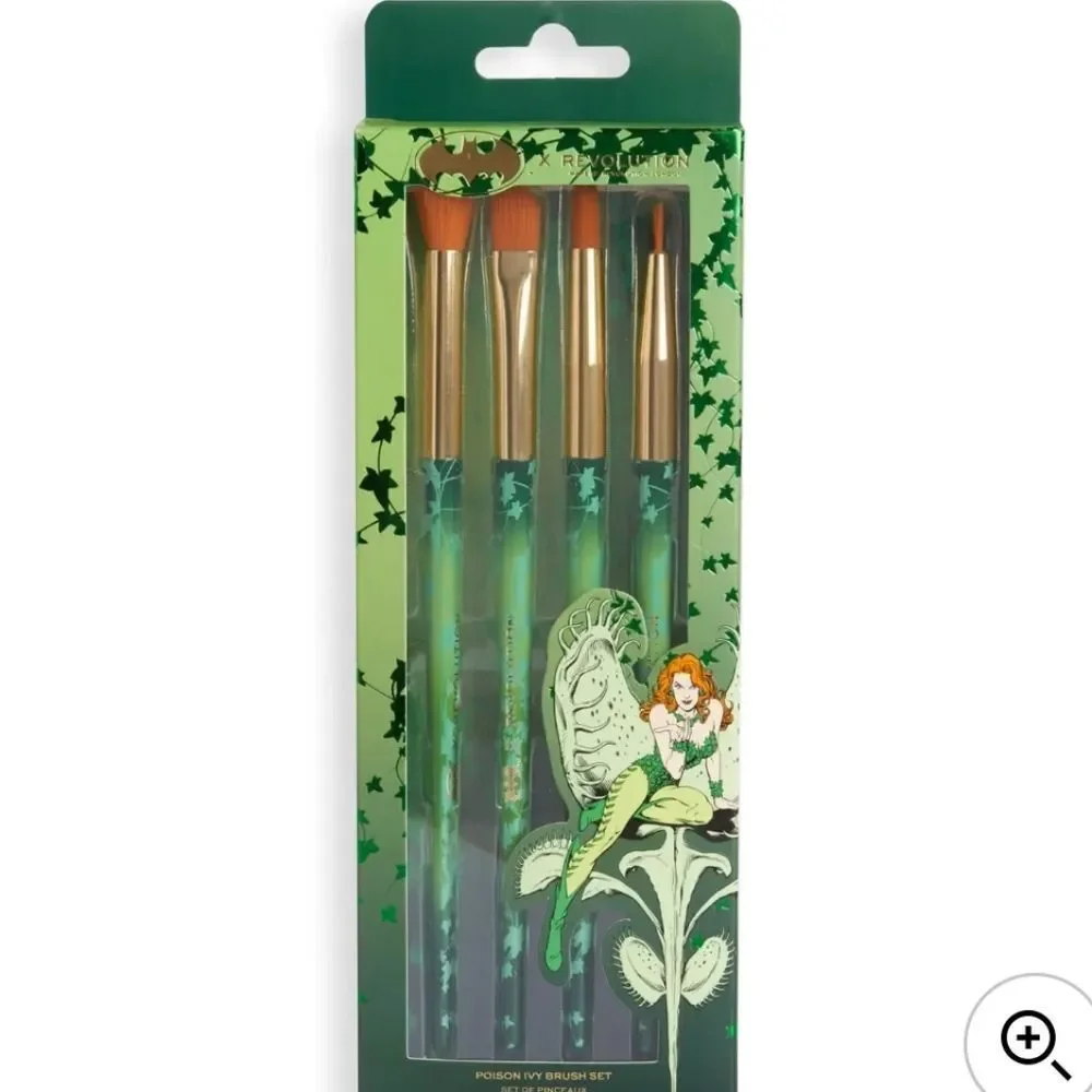 Revolution Beauty X DC Comics Poison Ivy Brush Set